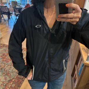 Oakley black windbreaker medium